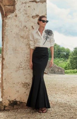 Clips: Elegant White Shirt – Statement Floral Detail Blouse