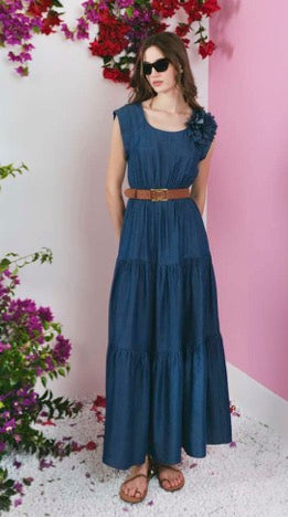 Clips: Effortless Denim Maxi Dress – Elegant Blue Tiered Summer Dress